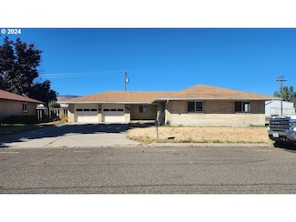 3595 9th Dr, Baker City, OR 97814