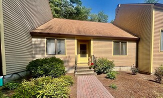 74 Bentwood Dr, Sturbridge, MA 01566