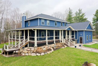 W6880 Maplewood Ln, Medford, WI 54451