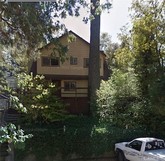 23111 Sycamore Ln, Crestline, CA 92325