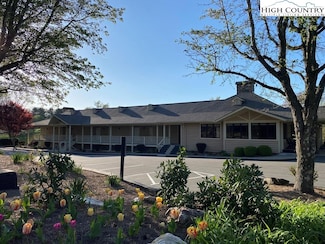 193 E Landing Dr Unit ROOM 103, Jefferson, NC 28640