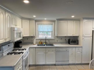 116 Evergreen St, South Yarmouth, MA 02664