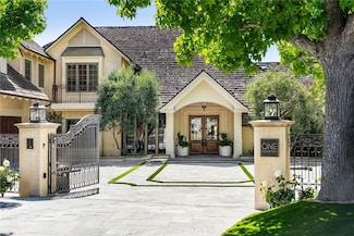 1 Cypress Point Ln, Newport Beach, CA 92660