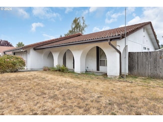 1358 E Fourth Ave, Sutherlin, OR 97479