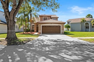 934 SW 176th Terrace, Pembroke Pines, FL 33029