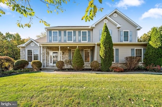 657 Heritage Dr, West Chester, PA 19382