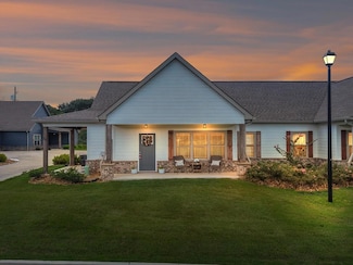 24 Maddox Ln, Chatsworth, GA 30705