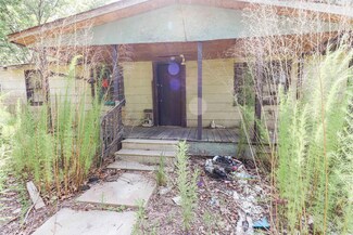 1401 Tarton Dr, Loris, SC 29569