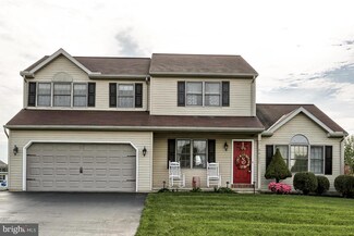 2 Honeybee Ct, Myerstown, PA 17067