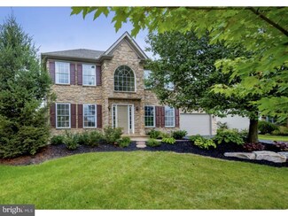 1308 Fritch Dr, Macungie, PA 18062
