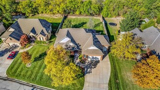 2215 N Stonegate Cir, Andover, KS 67002