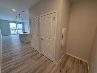 565 Market St Unit 2209, West Des Moines, IA 50266