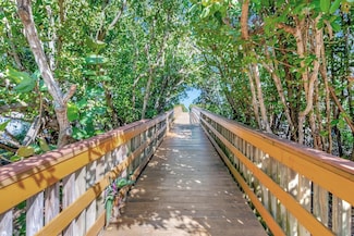 1776 Bay Dr, Pompano Beach, FL 33062