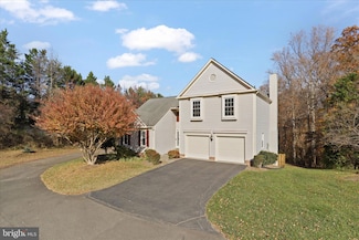 7676 Green Garland Dr, Springfield, VA 22153