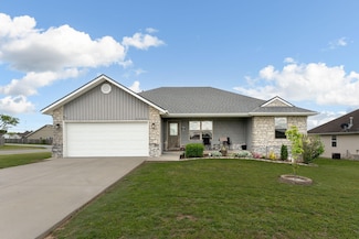 2000 S Oriole Ct, Ozark, MO 65721