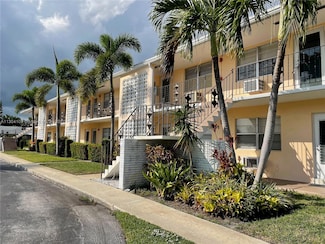 2065 NE 56th St Unit 204, Fort Lauderdale, FL 33308