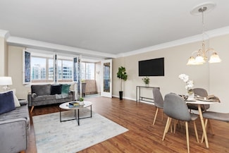 2 Hawthorne Place Unit 8O, Boston, MA 02114