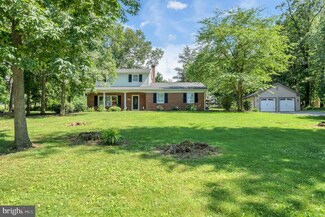 6207 Longview Dr, Spring Grove, PA 17362