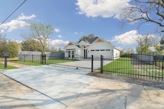 1607 Amanda Ave, Fort Worth, TX 76105