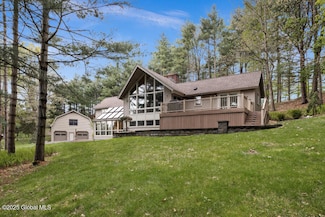 5870 Veeder Rd, Slingerlands, NY 12159