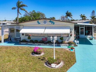 6315 Aloha Dr, Bradenton, FL 34207