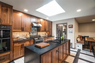 2413 Stone Creek Dr, Plano, TX 75075