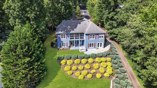 320 Sourwood Dr, Hardy, VA 24101