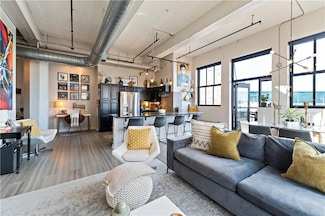1535 Walnut St Unit 504, Kansas City, MO 64108