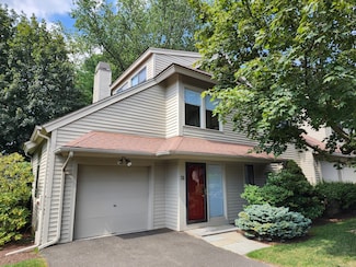 320 Strawberry Hill Ave Unit 15, Stamford, CT 06902