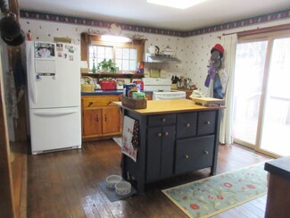 24 Radway Hill, Newfane, VT 05345