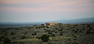 207 Embers Rd, Carrizozo, NM 88301