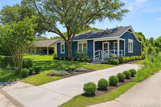 512 Whittington St, Leesville, LA 71446