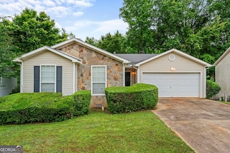 520 Lakecourt Dr, McDonough, GA 30253