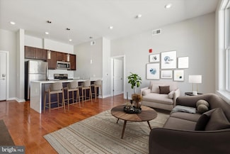 100 Forrest Ave Unit 201, Narberth, PA 19072