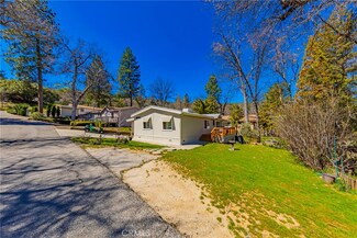 43555 Highway 41 Unit B10, Oakhurst, CA 93644