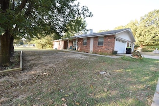 103 Eric St, Holdenville, OK 74848