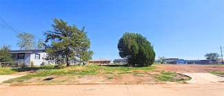 714 SW 46th St, Lawton, OK 73505