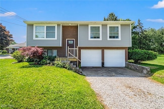 1139 Lake Rd, Conneaut, OH 44030