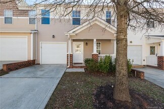 5611 Santeelah Ct, Charlotte, NC 28217