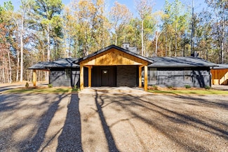 34623 S Carolina 34, Chappells, SC 29037