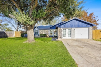 1133 Park Center Ct, Saginaw, TX 76179