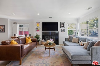 3551 S Bentley Ave, Los Angeles, CA 90034