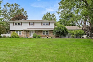750 Vicksburg Dr, Mansfield, OH 44904