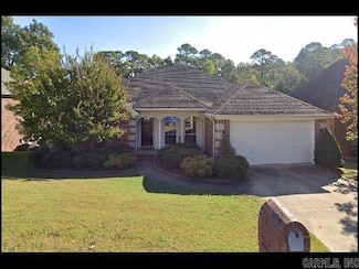 11 Red Cedar Cove, Little Rock, AR 72212