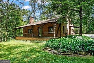 16714 Green Valley Ct, Stewartstown, PA 17363