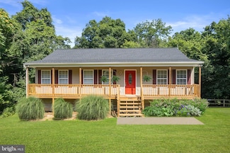 430 Cedar Creek Dr, Harpers Ferry, WV 25425