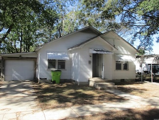1706 S College St, Stuttgart, AR 72160