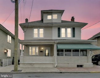 34 N Crescent St, Tremont, PA 17981
