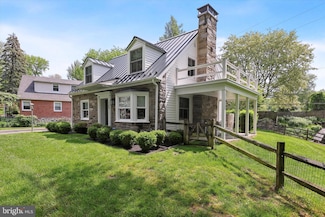 160 Rolling Rd, Bala Cynwyd, PA 19004