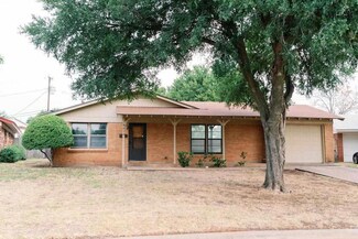4618 Dennis Blvd, Wichita Falls, TX 76310